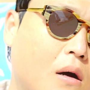 Psy Vs JB
